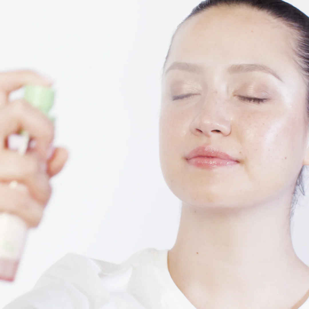 Pixi + Hello Kitty Makeup Fixing Mist - Image 6